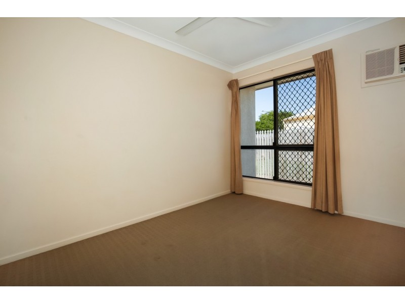 12 Ripon Court, Mount Low QLD 4818