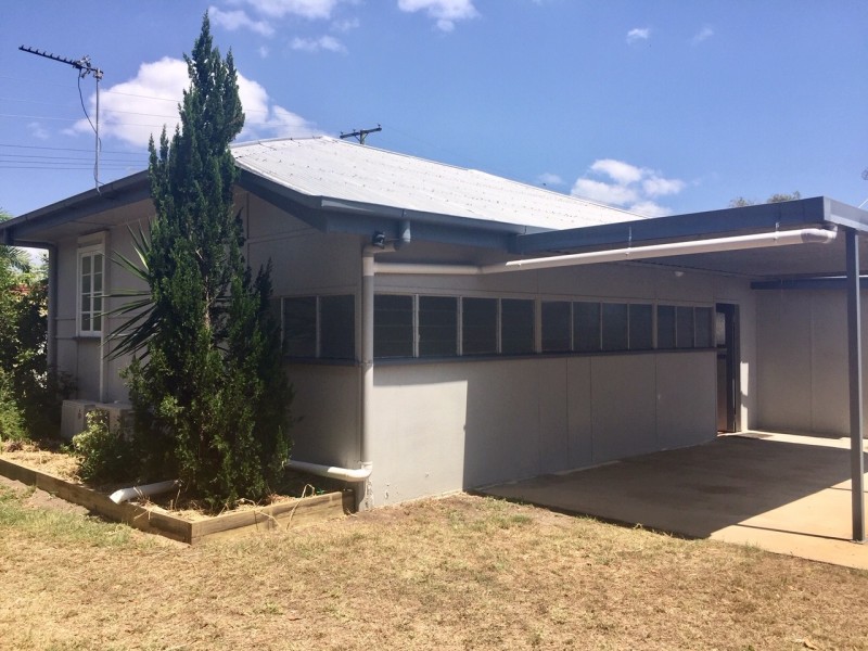 10 Cavendish Street, Pimlico QLD 4812