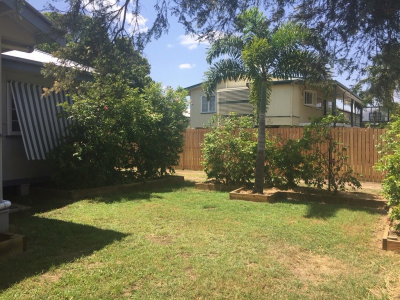 10 Cavendish Street, Pimlico QLD 4812