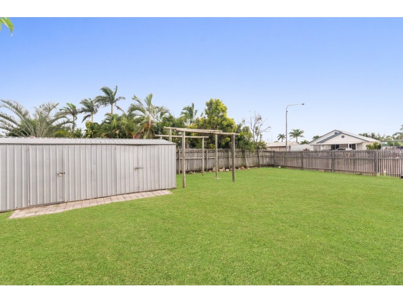 2 Dane Close, Burdell QLD 4818