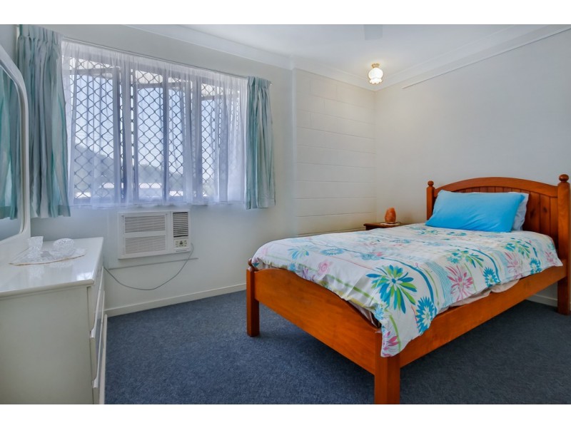 62 Coates Street, Mount Louisa QLD 4814