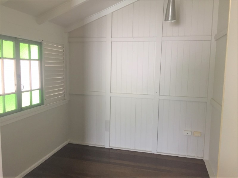 32 Bayswater Terrace, Hyde Park QLD 4812