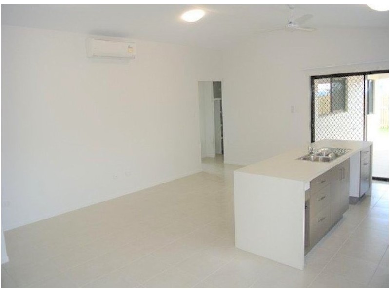 4 Kahana Avenue, Burdell QLD 4818