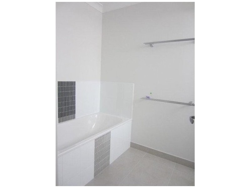 4 Kahana Avenue, Burdell QLD 4818