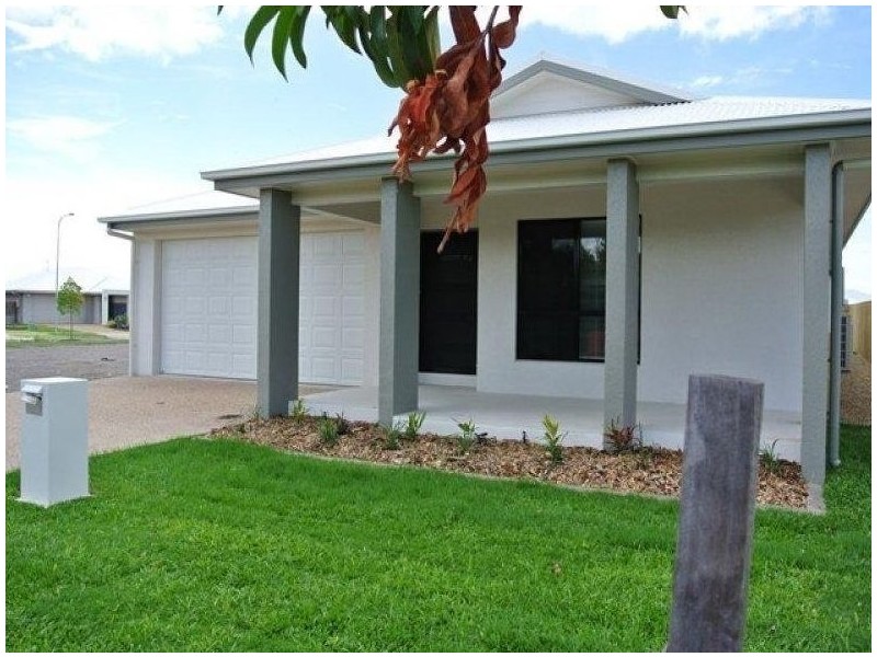 4 Kahana Avenue, Burdell QLD 4818