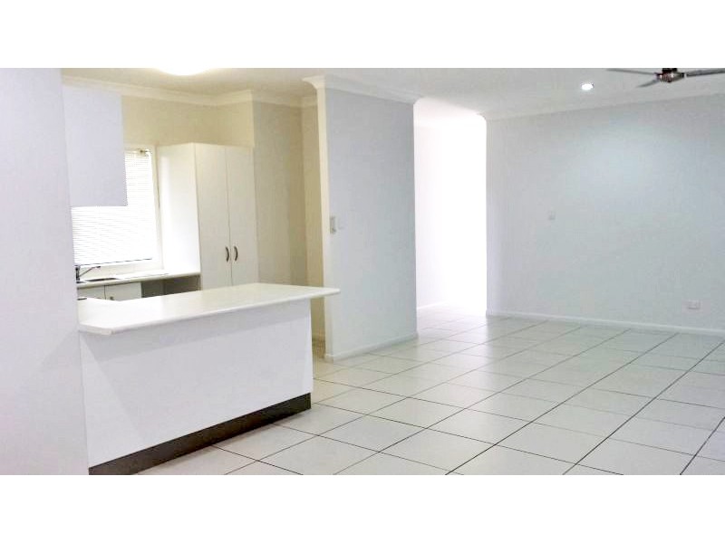 11A Shark Court, Mount Louisa QLD 4814