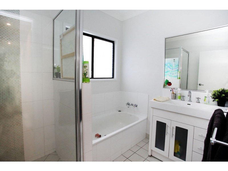 11A Shark Court, Mount Louisa QLD 4814