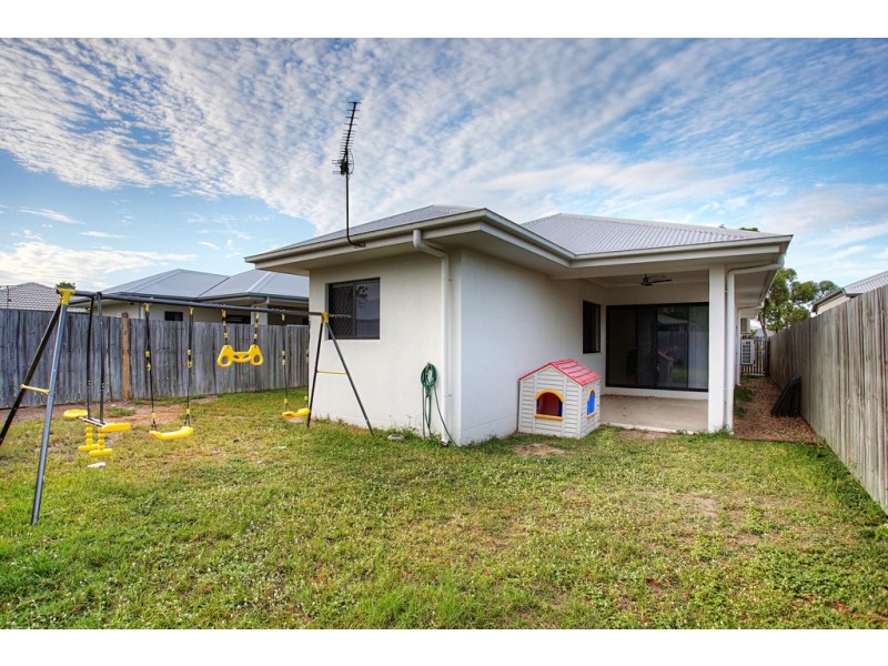 11A Shark Court, Mount Louisa QLD 4814