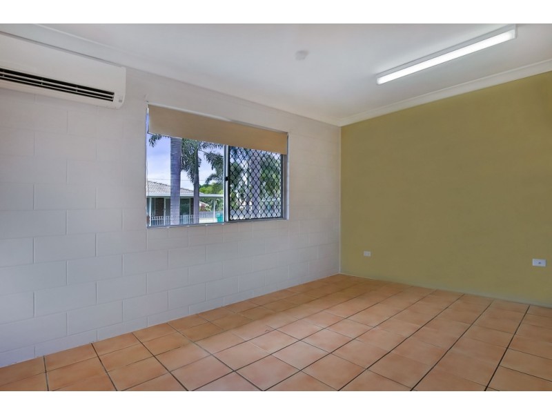 8 Gower Street, Kelso QLD 4815