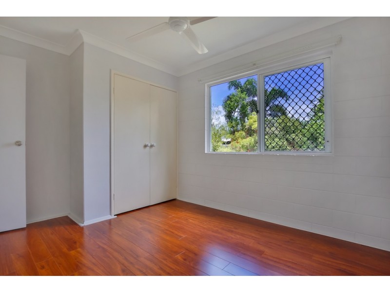 8 Gower Street, Kelso QLD 4815