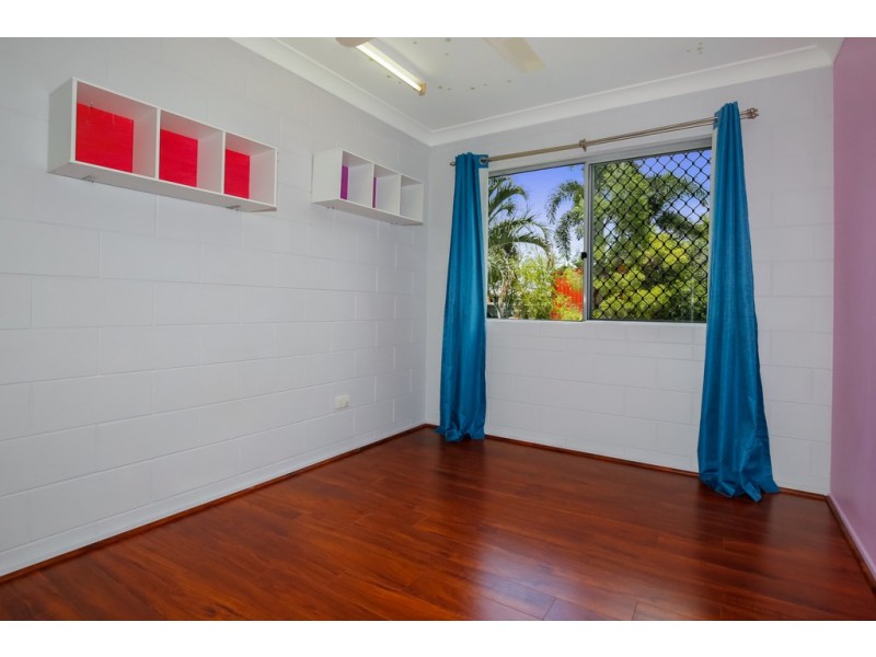 8 Gower Street, Kelso QLD 4815