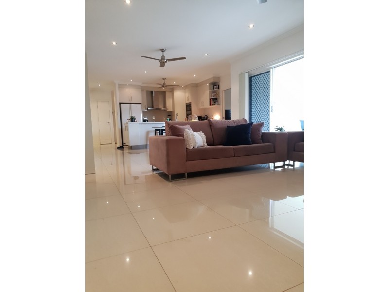 30 Fernbank Parade, Idalia QLD 4811