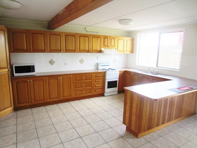 12 Palm Drive, Deeragun QLD 4818