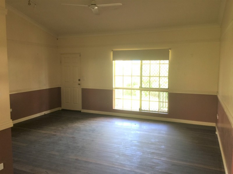 1 Raven Court, Kelso QLD 4815