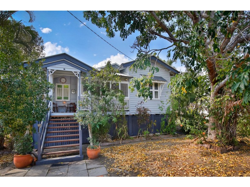 74 Norris Street, Hermit Park QLD 4812