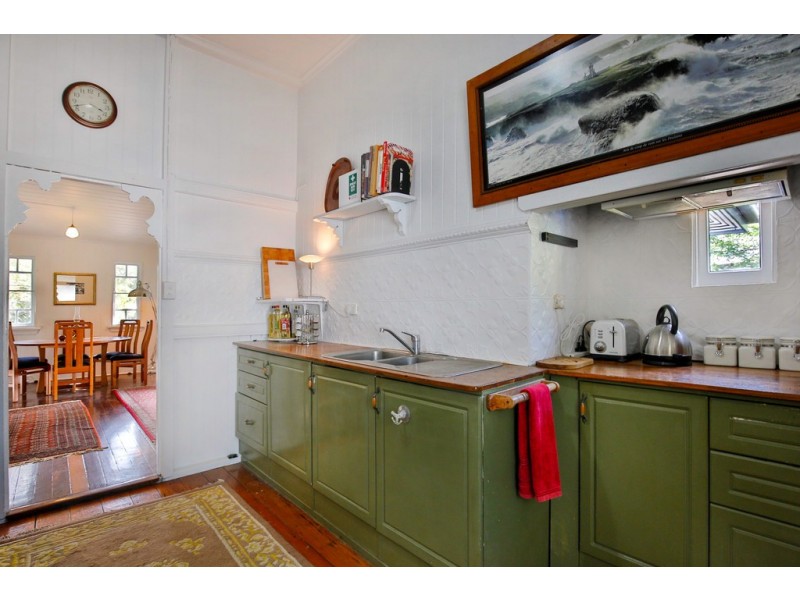 74 Norris Street, Hermit Park QLD 4812