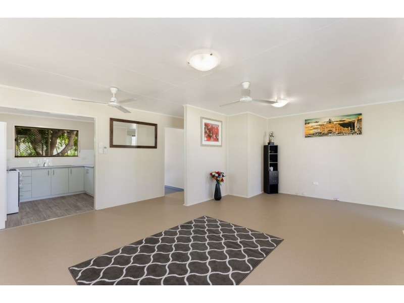 9 Hudson Street, Kirwan QLD 4817