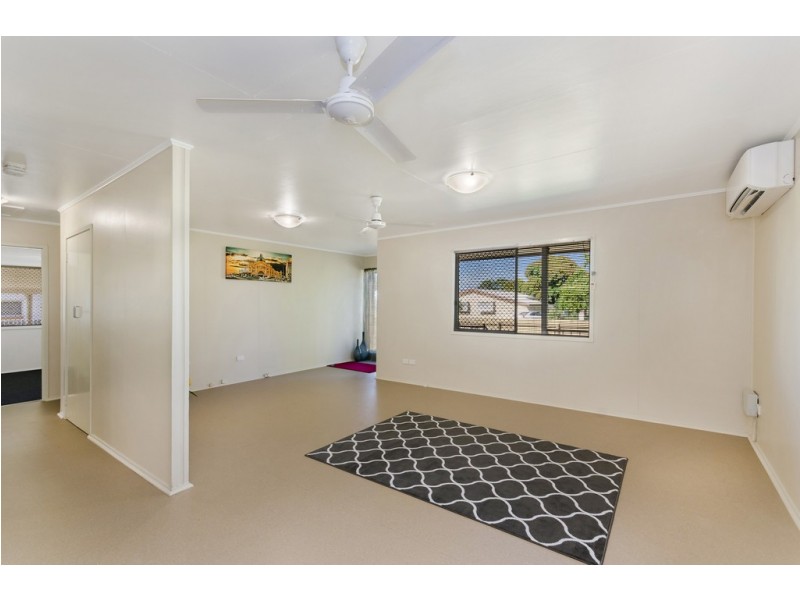 9 Hudson Street, Kirwan QLD 4817