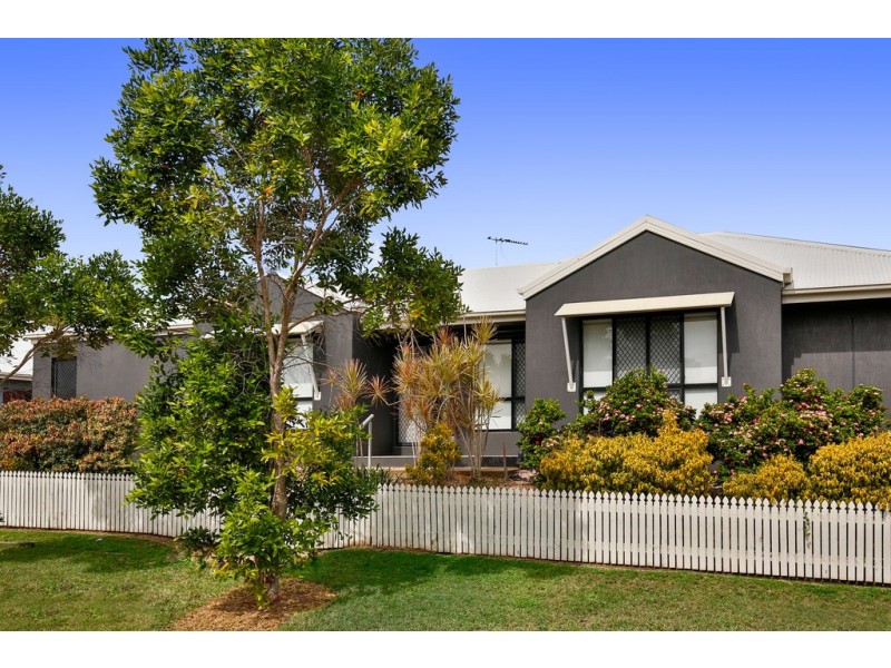 1 Coolidge Street, Mount Louisa QLD 4814