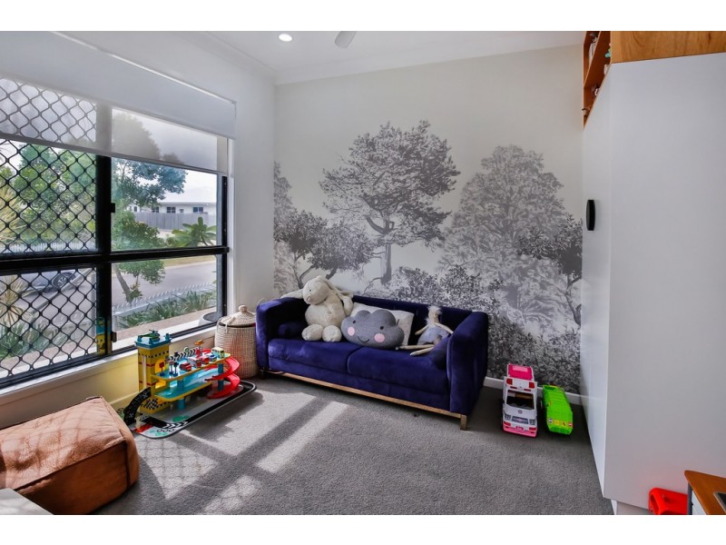 1 Coolidge Street, Mount Louisa QLD 4814