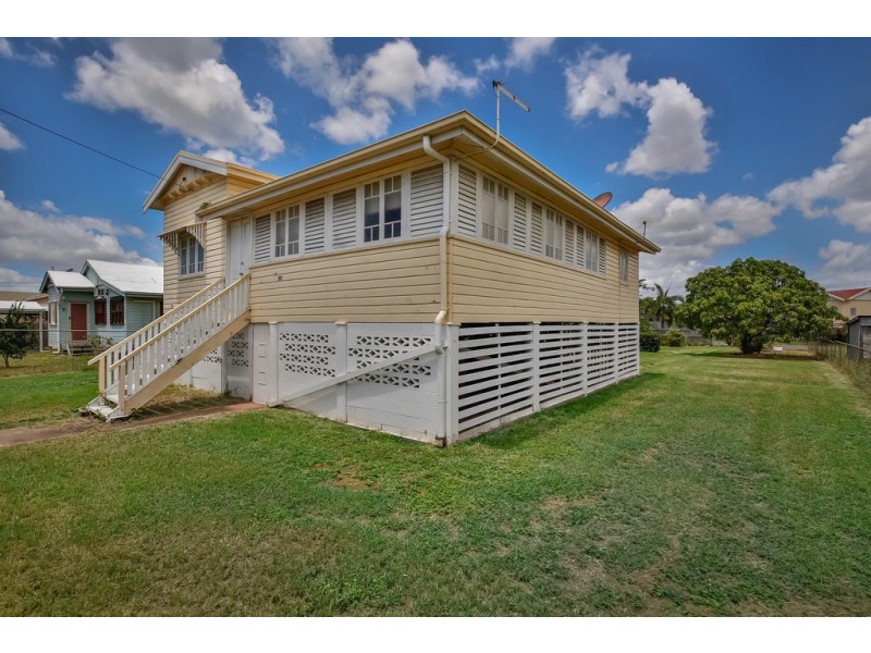 30 Montgomery Street, West End QLD 4810