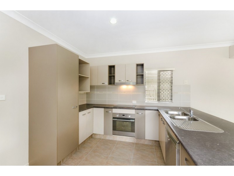 2 Chloe Court, Mount Louisa QLD 4814