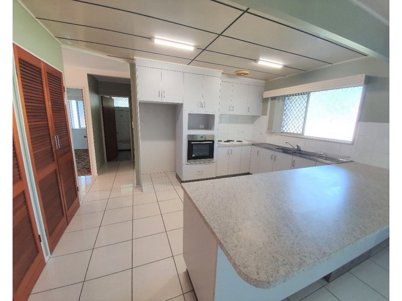 8 Tyrrell Street, Gulliver QLD 4812