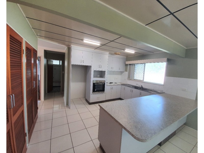 8 Tyrrell Street, Gulliver QLD 4812