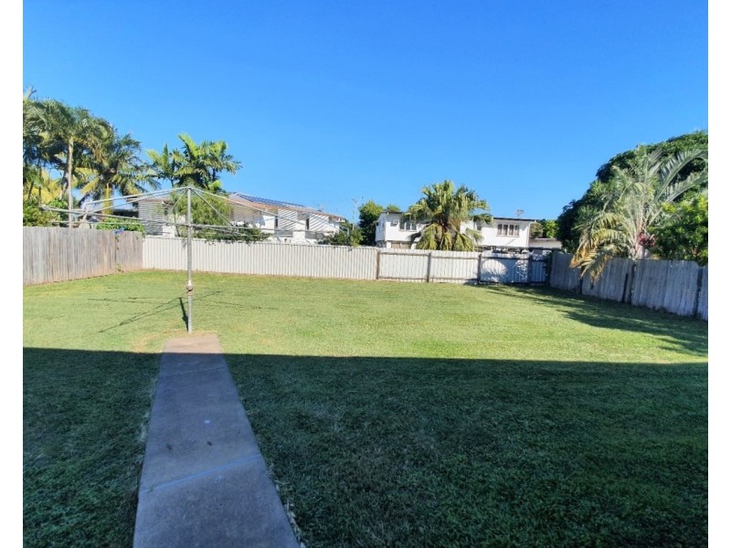 8 Tyrrell Street, Gulliver QLD 4812