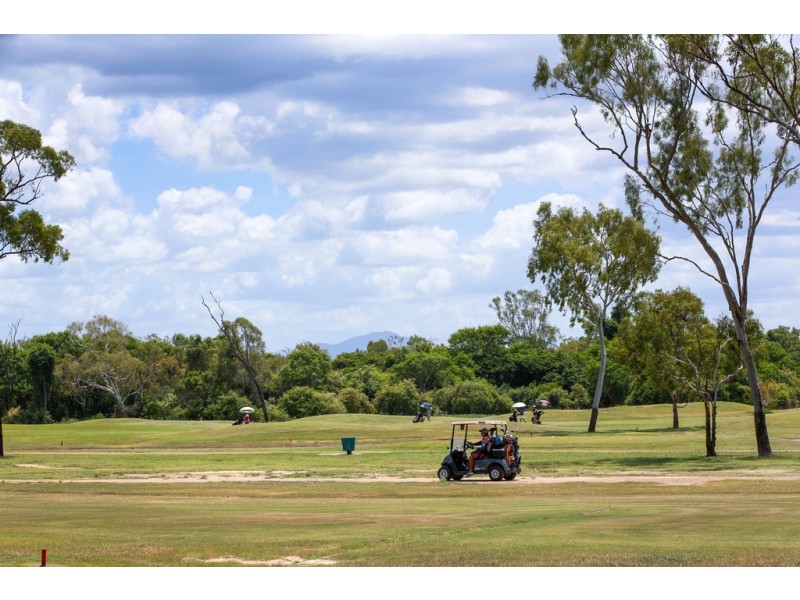 4 Crown Court, Kirwan QLD 4817