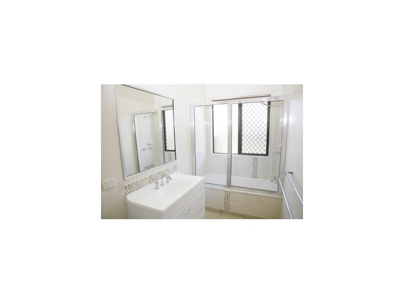 1 Grebe Court, Douglas QLD 4814