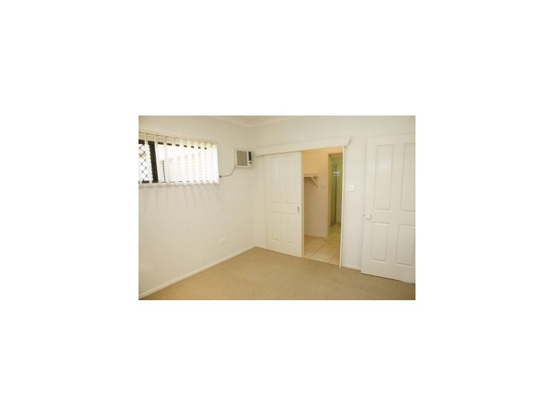 1 Grebe Court, Douglas QLD 4814