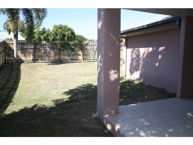 16 Riverbend Drive, Douglas QLD 4814