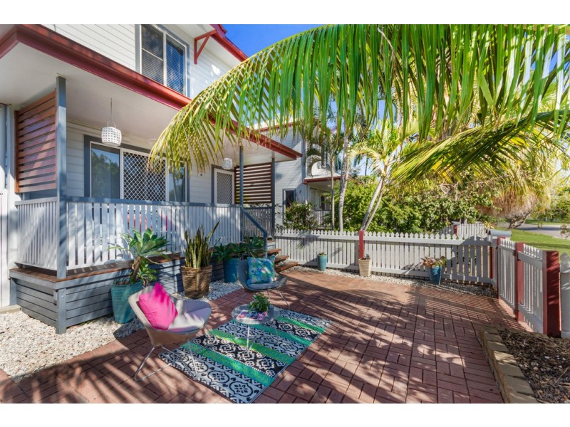 1/48 Roberts Street, Hermit Park QLD 4812