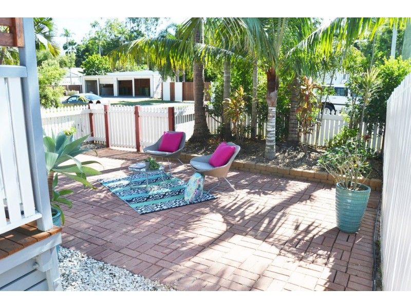 1/48 Roberts Street, Hermit Park QLD 4812