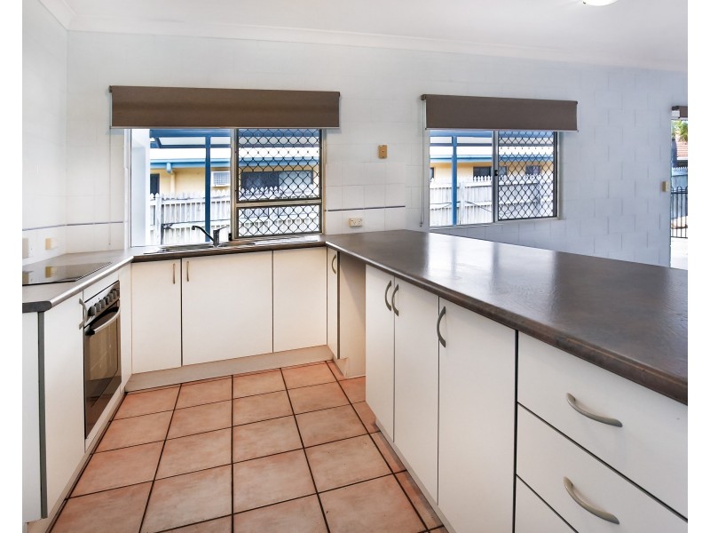 23 College Lane, Douglas QLD 4814