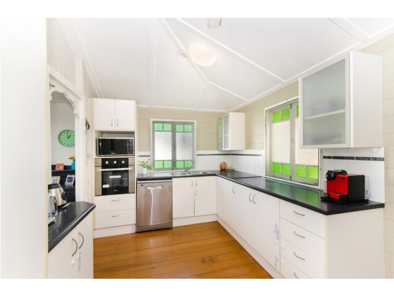 32 Bayswater Terrace, Hyde Park QLD 4812