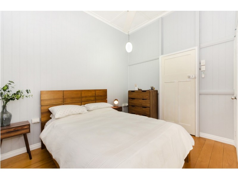 32 Bayswater Terrace, Hyde Park QLD 4812