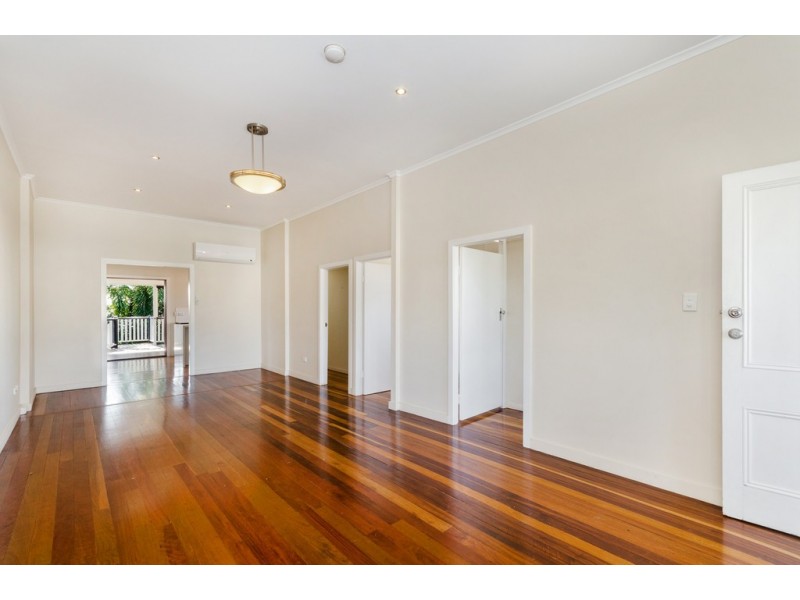 2 Spring Street, Hermit Park QLD 4812