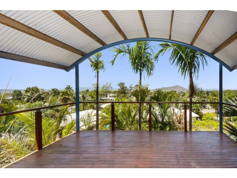 4 Nayla Court, Mount Louisa QLD 4814