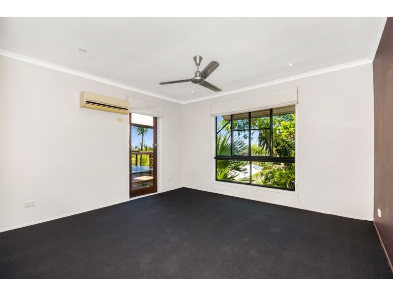 4 Nayla Court, Mount Louisa QLD 4814