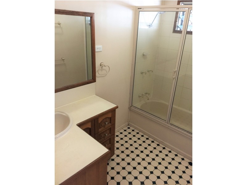 28 Brampton Avenue, Cranbrook QLD 4814