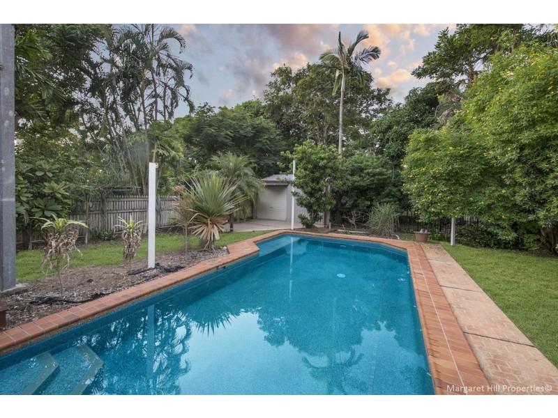 4 Hammond Street, Mysterton QLD 4812