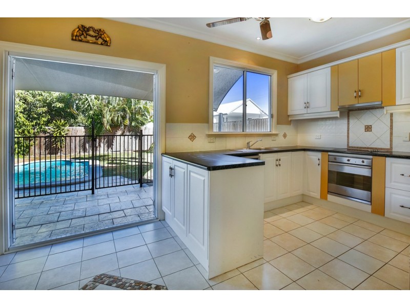 93 Perkins Street, South Townsville QLD 4810