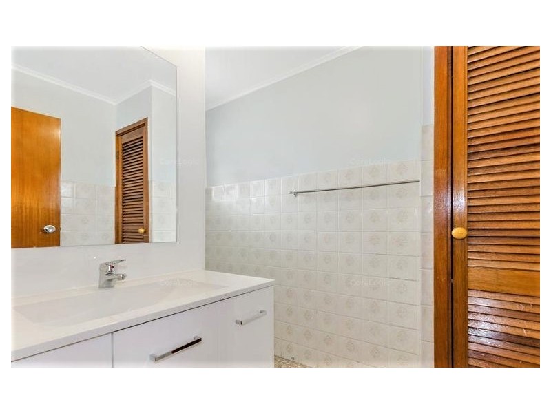 16 Surrey Street, Hyde Park QLD 4812