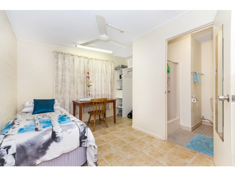 16 Trix Street, Rosslea QLD 4812