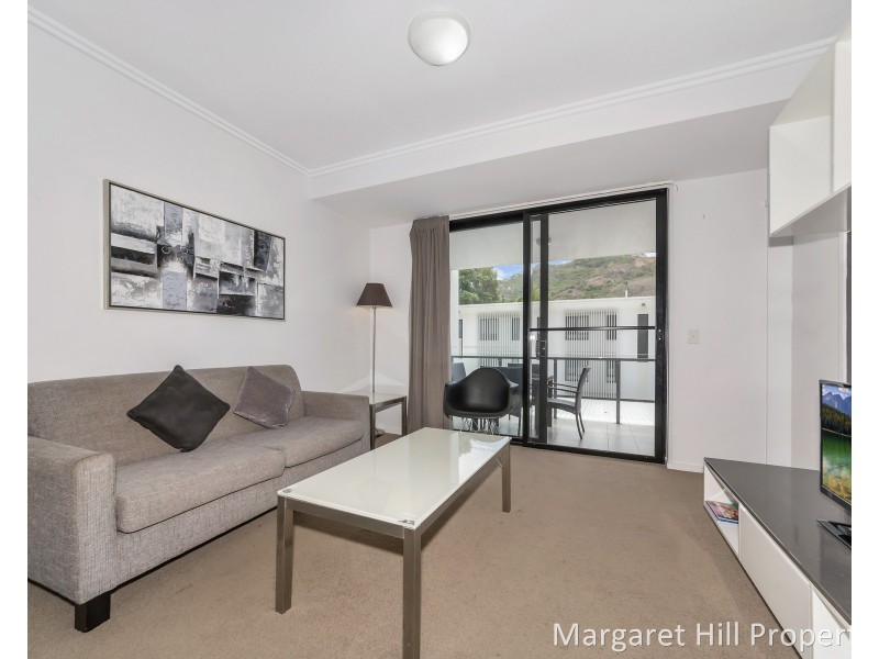 6/5 Kingsway Place, Townsville City QLD 4810