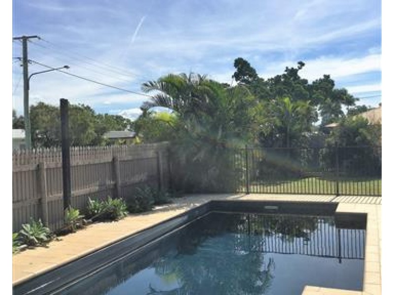 12 Elton Drive, Kelso QLD 4815