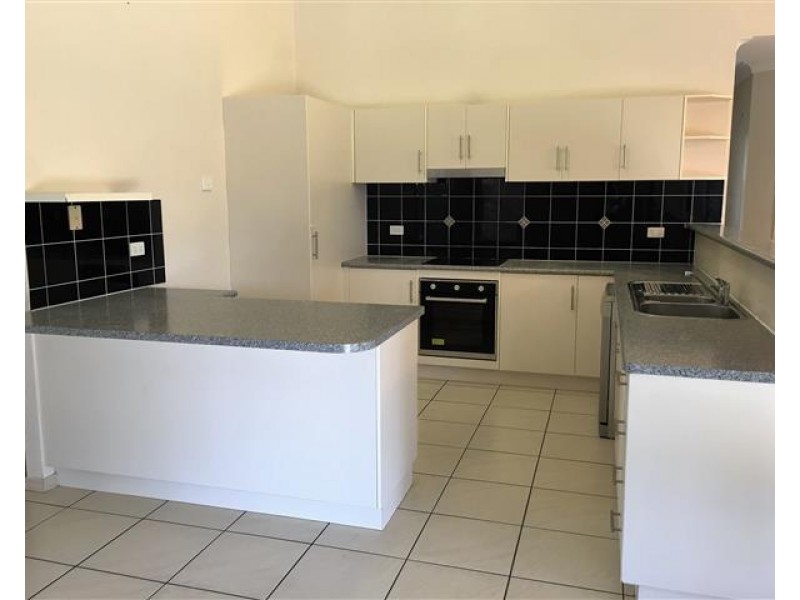 12 Elton Drive, Kelso QLD 4815