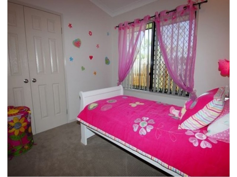 12 Elton Drive, Kelso QLD 4815